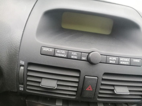 Display computer bord Toyota Avensis T25