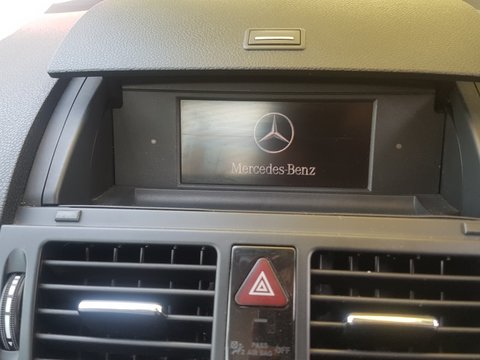 Display Mercedes C Class W204