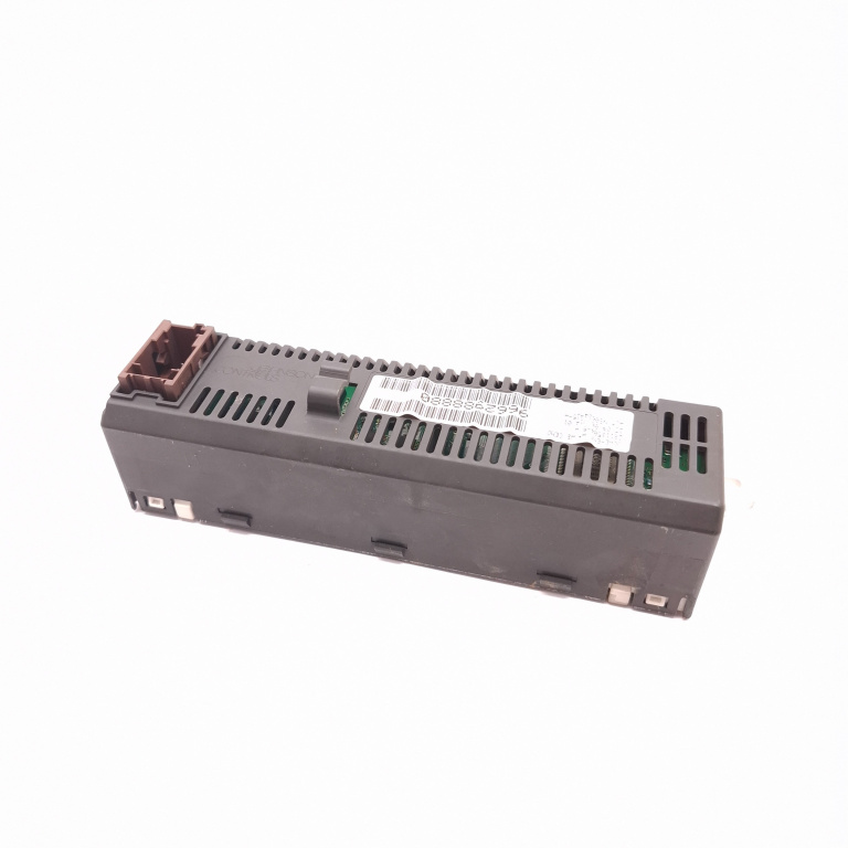 Display Multifunctional / Afisaj Central