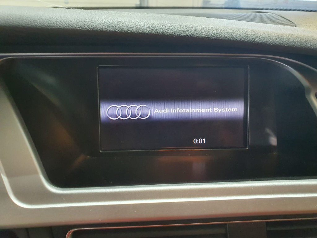 DISPLAY NAVIGATIE AUDI A4 B8