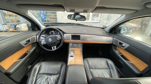 Display navigatie Jaguar XF 2009 cod 9X2