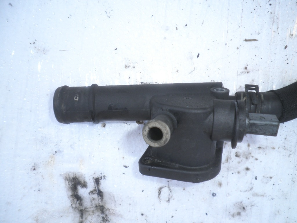 Distribuitor apa Audi A4 B7 2.0 TDI BPW 038121132D