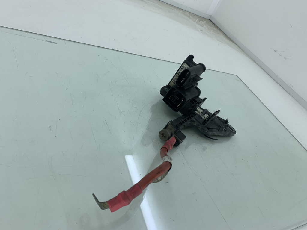 Distribuitor curent BMW SERIA 3 F30 N47D20C 2011-2016 9225015 DezP: 22786