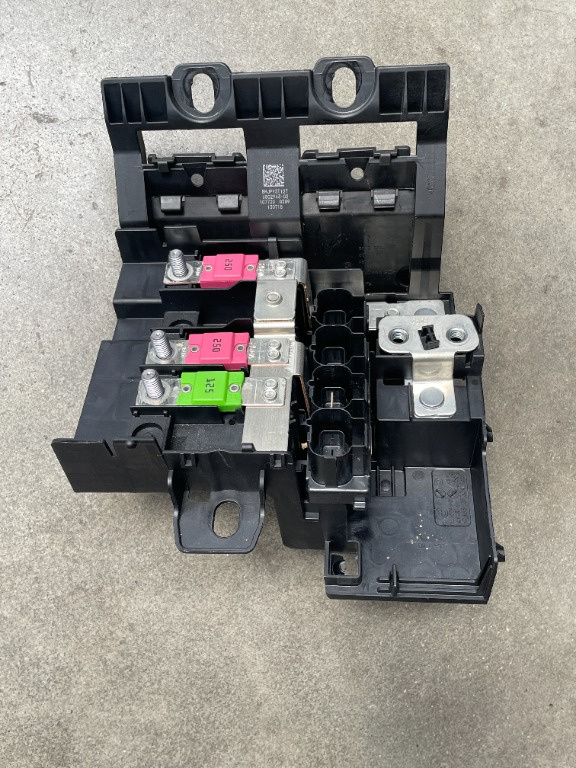 Distribuitor curent Bmw seria 5 G30, 6 G32, 7 G11, X3 G01 cod 6802944