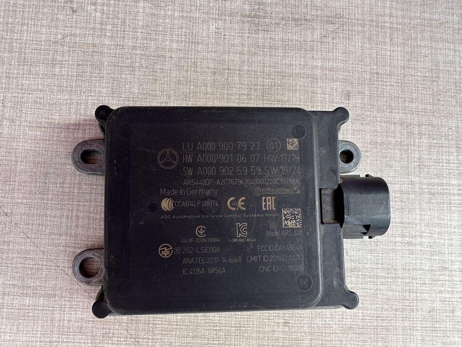 Distronic/senzor radar Mercedes A0009007923 si A0009008209