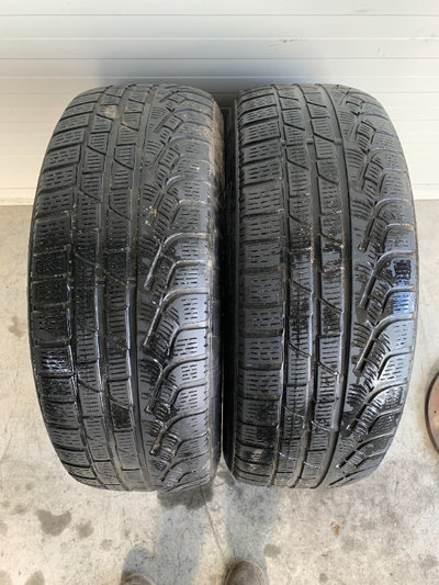 Doua anvelope de iarna Pirelli Sottozero runflat 2