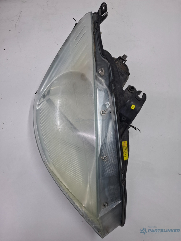 dreapta fata FORD FOCUS Hatchback DAW, D