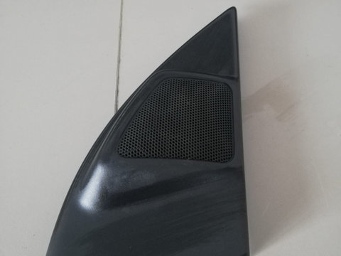 Dynaudio boxa Volvo XC90 8666663