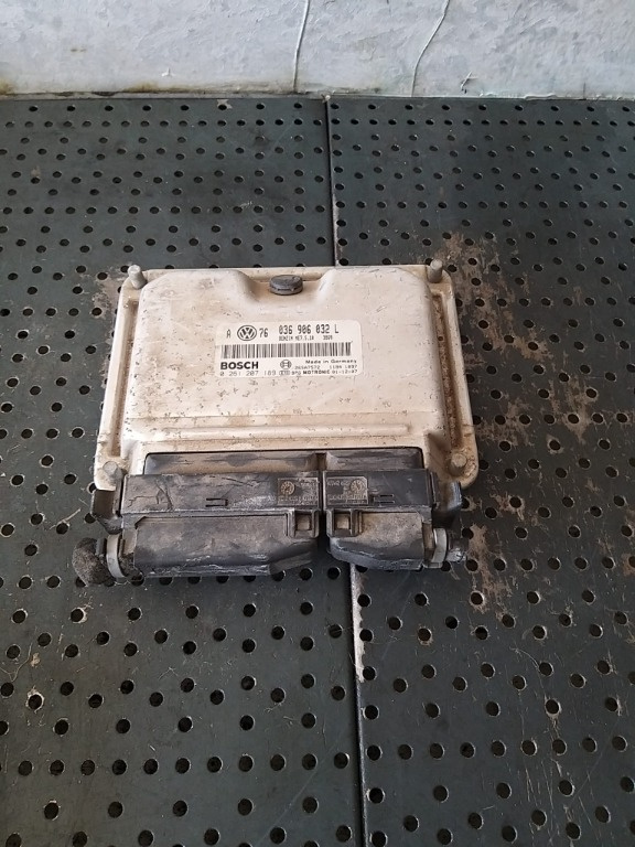 Ecu calculator motor 1.4 b vw golf 4 1j 036906032l 0261207189