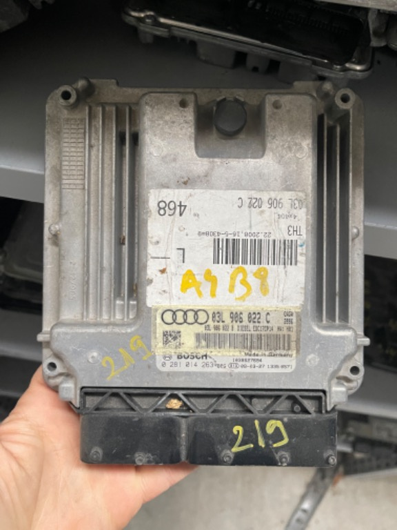 ECU Calculator motor Audi A4 B8 2.0 TDI 03L906022c / 0281014263