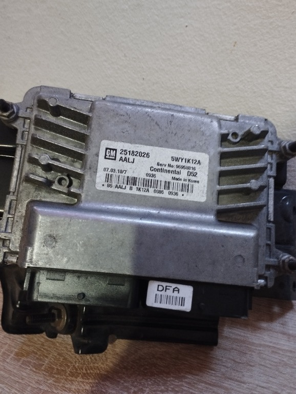 ECU Calculator motor Chevrolet Spark 1.2 25182026 5WY1K12A CONTINENTAL D52