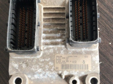 ECU Calculator motor Fiat Panda / Punto 1.4 686126 / 0261208207