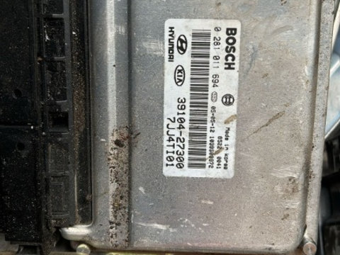 ECU Calculator motor Hyundai Tucson 2.0 CRDI cod 39104-27300, 0281011694, EDC15C7