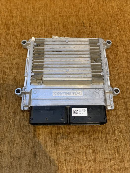Ecu / Calculator motor Hyundai Tucson IX35 : 39198-2EDA0 / 5WY3U68A