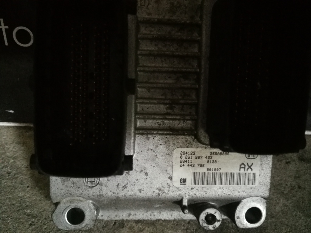 Ecu calculator motor opel corsa c 1.2 Z12XE cod: 0261207423 24443796 AX