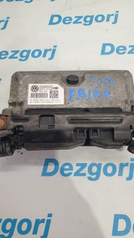 Ecu calculator motor Seat Ibiza 5 Cod 03c906024cd