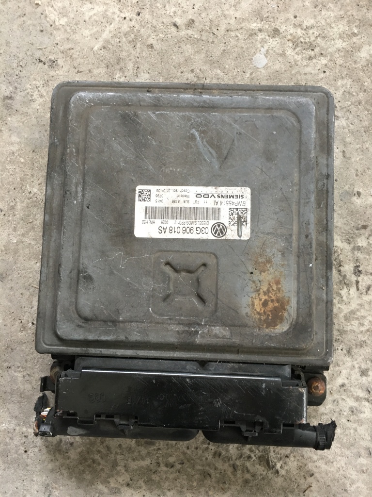 ECU Calculator motor VW Passat 03G906018AS 03G 906 018 AS 5WP45514 5WP45514 AI