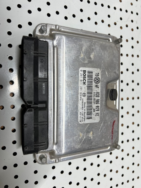 ECU / Calculator Motor VW Passat [B5] 1.9 TDI [AVF] [AWX] Cod : 038906019KE 0281011201