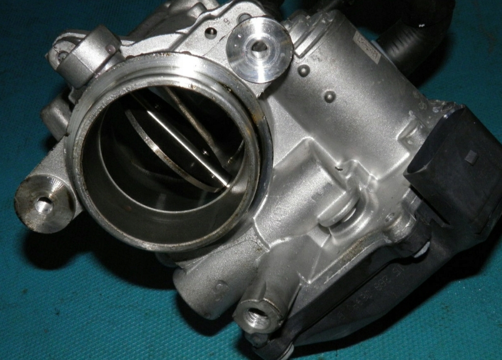 EGR AUDI A4 2.0 TDI COD 04L128063T