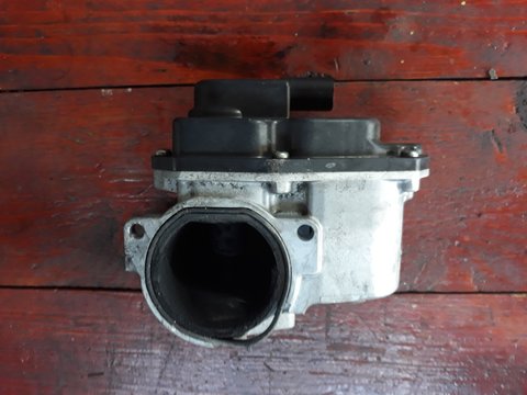 EGR Audi A4 B8 2.0 TDI motor CAGC cod 03L131501E