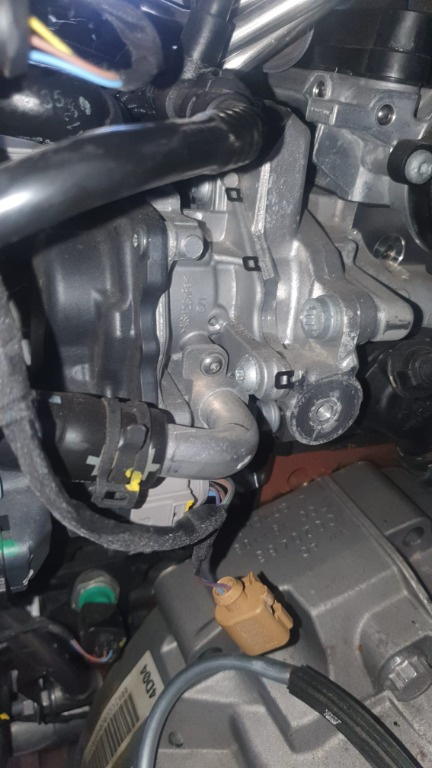 EGR Audi A4 B9 2.0 TDI Quattro cod motor DET 140Kw / 190 cp an 2019 cod piesa 04L130501 S