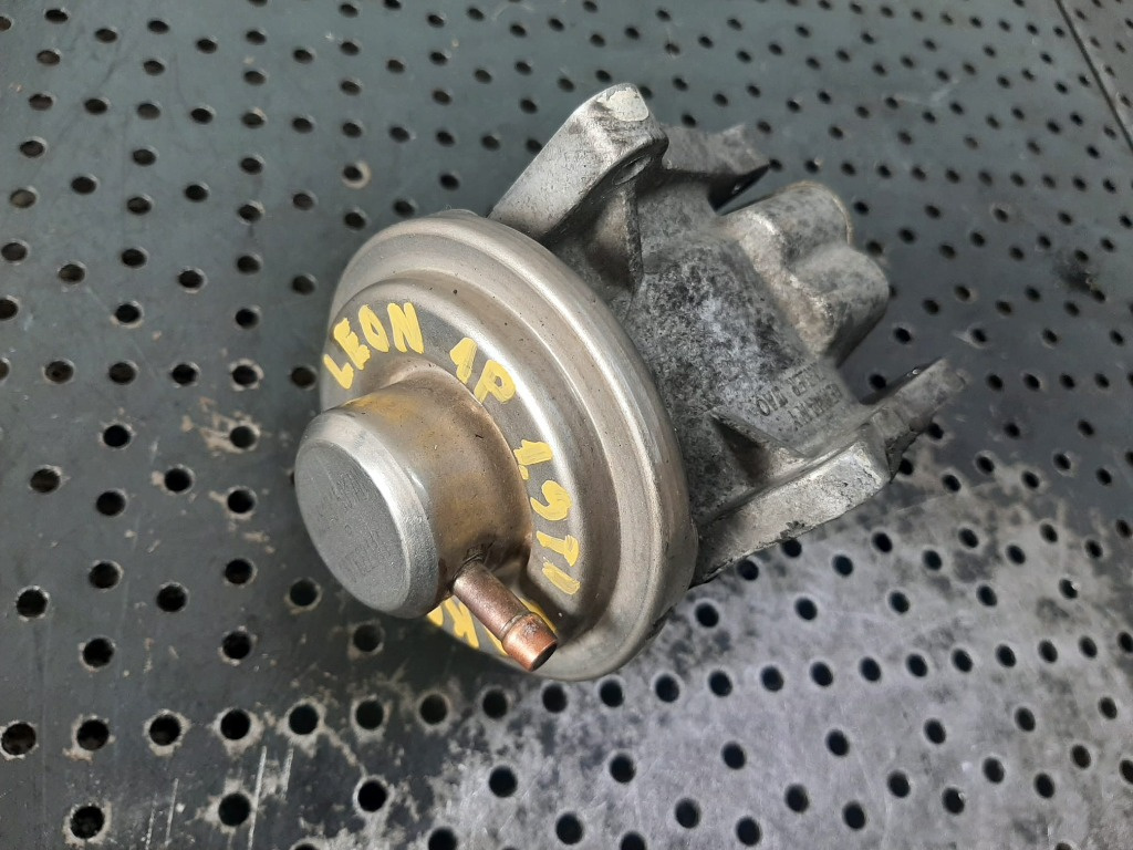 Egr seat leon vw touran golf 5 skoda octavia 2 1.9 tdi bkc 03g131501an 038131501d