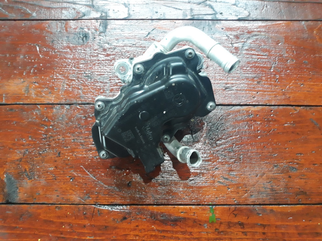 EGR Skoda Octavia 3 Sedan 1.6 TDI 110 cai motor CXX CXXB cod 04L131501S an 2015 2016 2017 2018