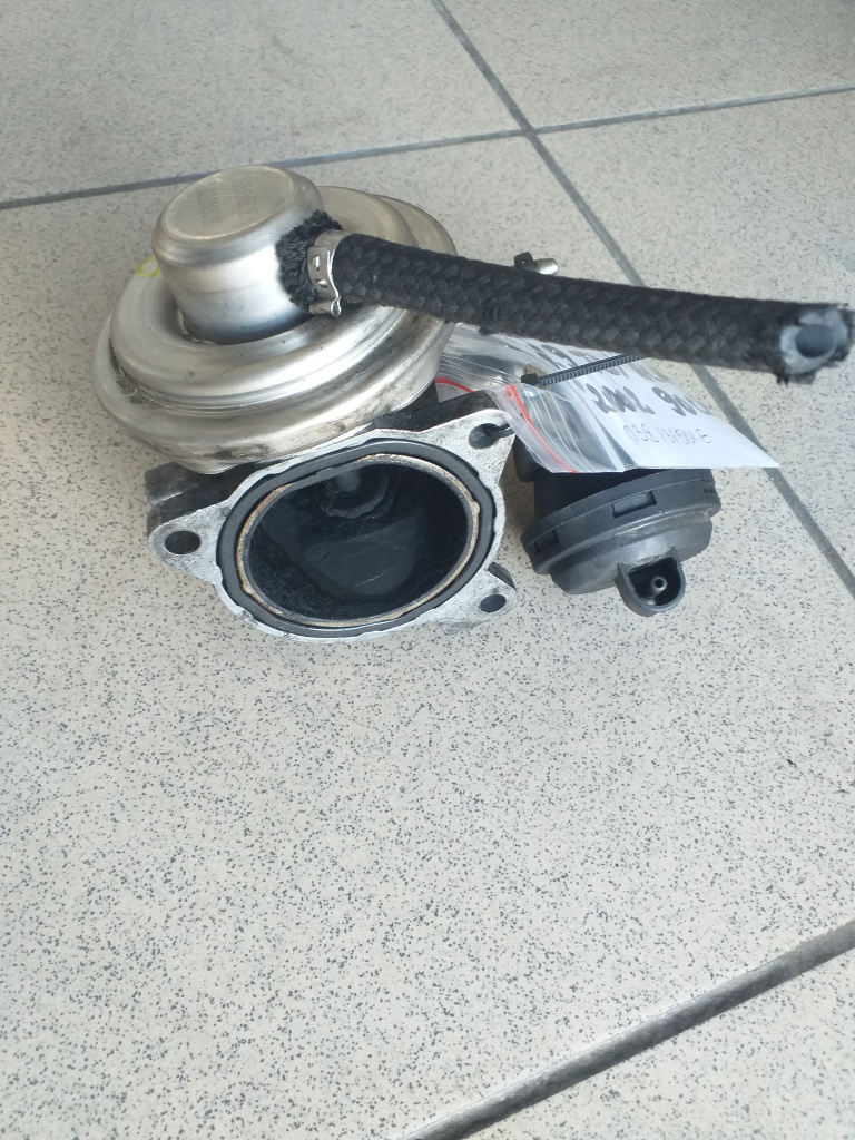EGR VW Golf 4 1.9 TDI 90 CP ALH, an fabricatie 2002, cod. 038131501E