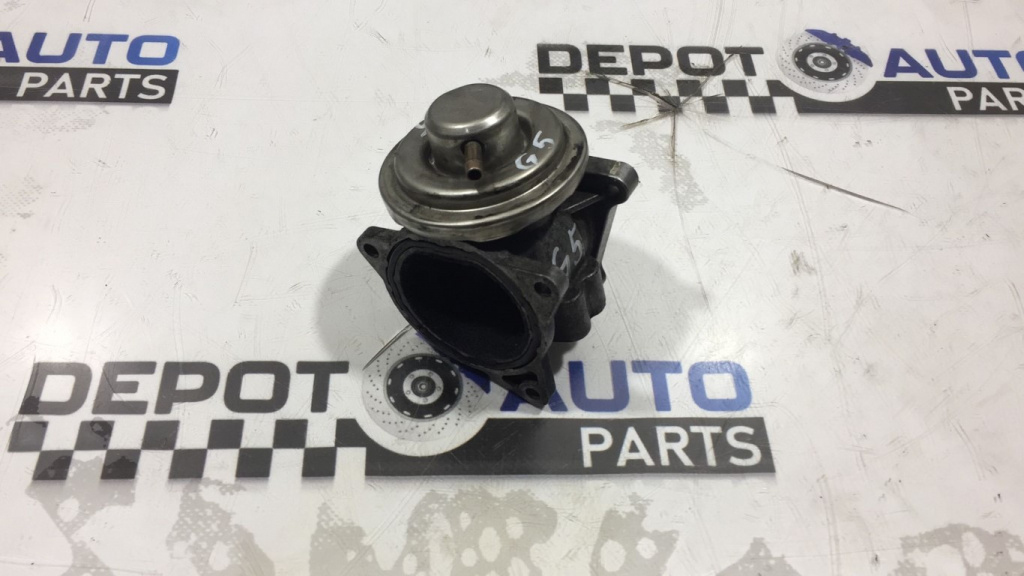 EGR VW GOLF 5 2.0 TDI BKD COD 038 129 637 D / 038129637D