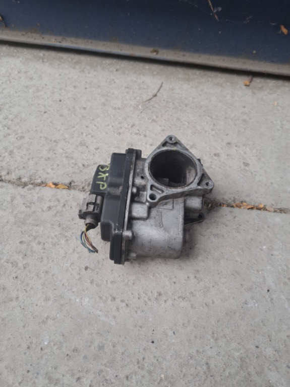 EGR VW Passat B6 2.0 TDI cod 03L131501E 