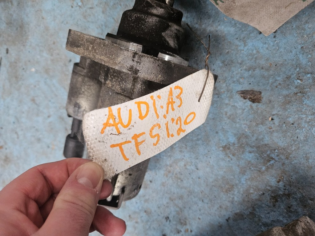 Electromotor Audi A3 8p 2.0 TFSI din 2005 2006 2007 motor AXX BWA