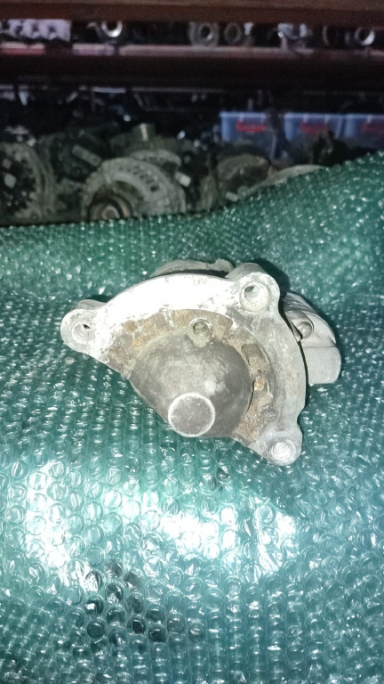 Electromotor d6ra661 9 dinti Citroen Xsara an 2000 cod piesa D6RA661