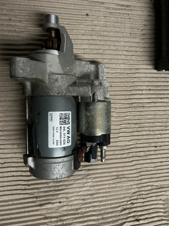 Electromotor / Demaror Audi NOU ORIGINAL 04L 911 0