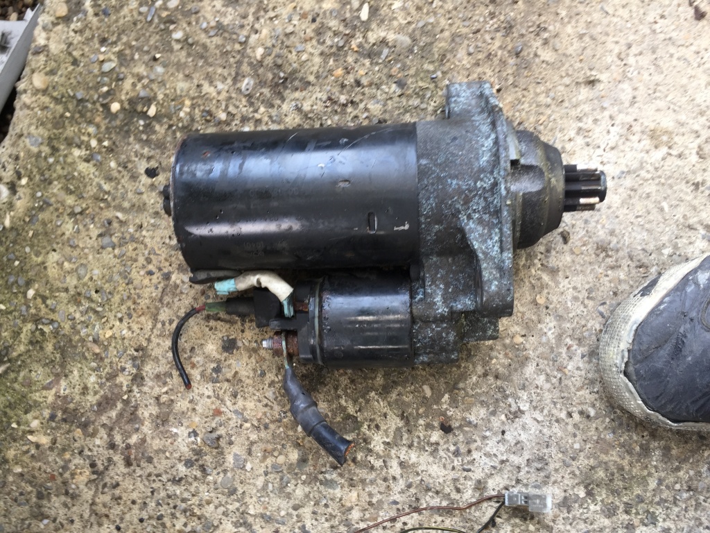 Electromotor Golf 4 5 Bora cod 02A911024E