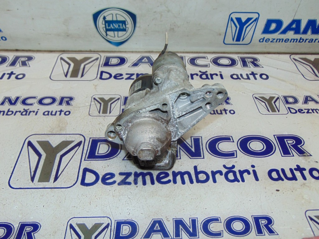 ELECTROMOTOR RENAULT CAPTUR 0.9 TCe EURO 6 AN 2016 COD 233000557R / M000TD0372ZE