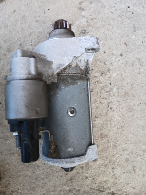 Electromotor SKODA Octavia 4 2.0 TDI automat cod 02 e911 022 c