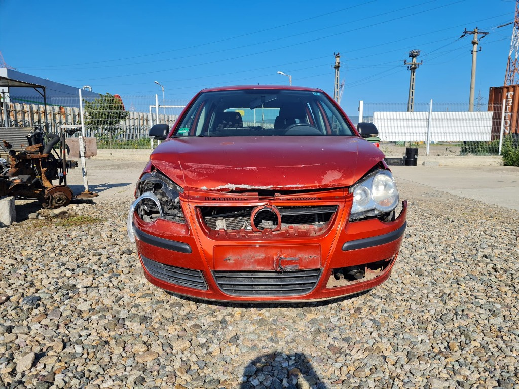 Electromotor Volkswagen Polo 9N 2007 Hat