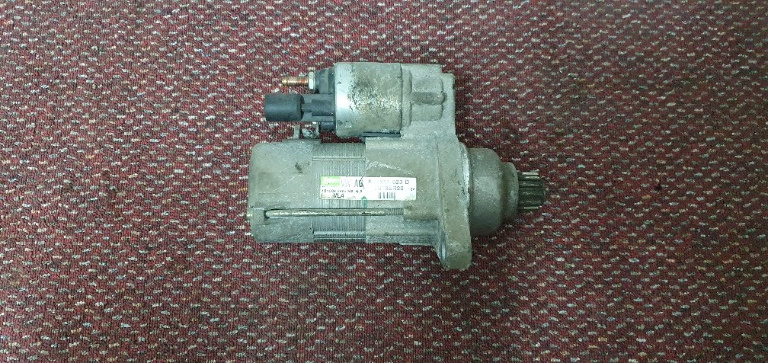 Electromotor VW Golf 6 1.6 tdi OAM911023D