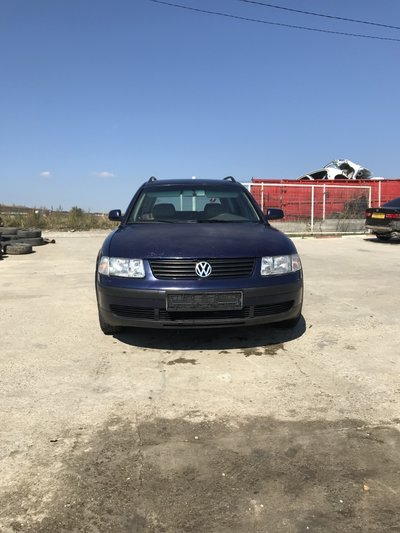 Electromotor VW Passat B5 2000 combi 1900