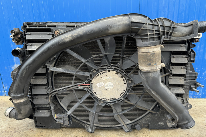 Electroventilator 3.0TDI CASA 7P0121203C Volkswagen VW Touareg generatia 2 7P [2010 - 2014]