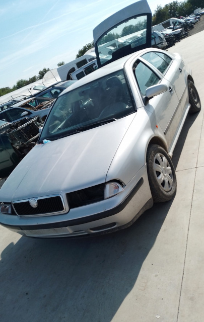 Electroventilator AC Skoda Octavia [facelift] [2000 - 2010] Liftback 5-usi 1.9 TDI MT (90 hp)