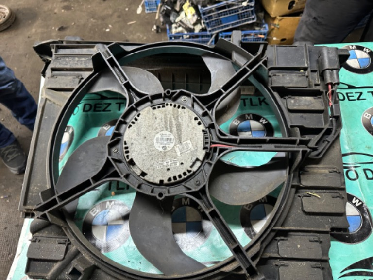 Electroventilator BMW SERIA 3 E90 2.0 d n47d20c 6732 7594465 01