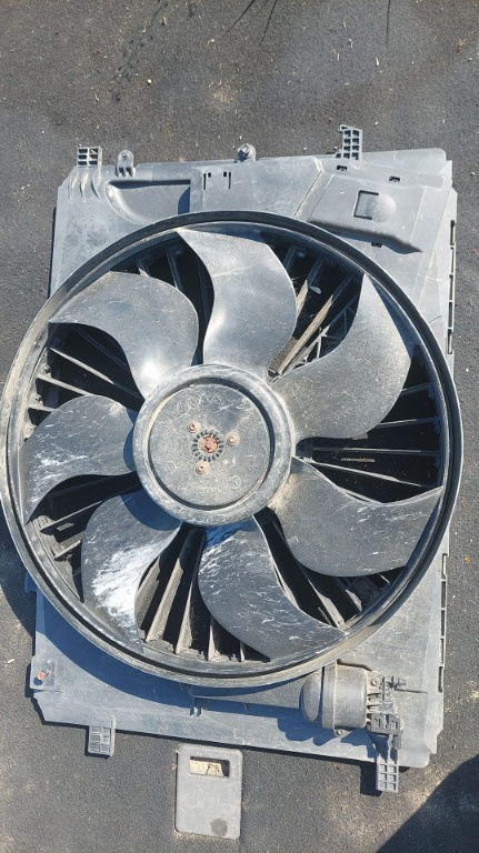 Electroventilator mercedes W204 w207 w212 w218 cod A2045000755