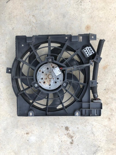 Electroventilator Opel Astra H 0130303975