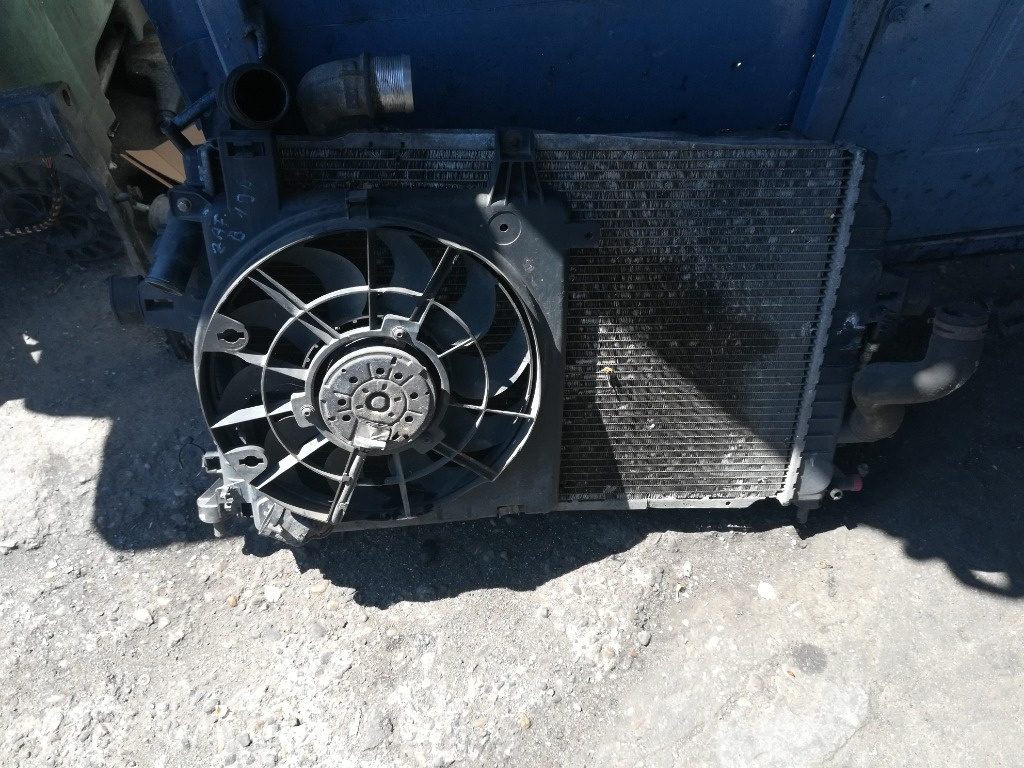 Electroventilator răcire Opel zafira b motor 1.9c