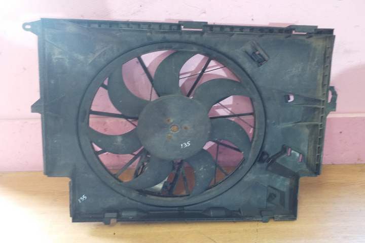 Electroventilator racire motor Electroventilator cu releu 3135103597 3135103597 BMW Seria 3 E90 [facelift] [2008 - 2013] Sedan 316d MT (115 hp) culoare BLACK SAPPHIRE METALLIC (475)