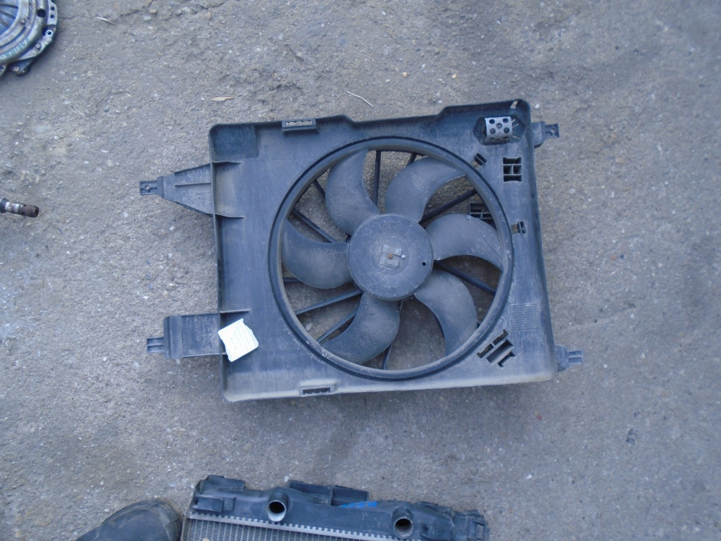 Electroventilator renault megane 2 1.5dsl cod 8200151464