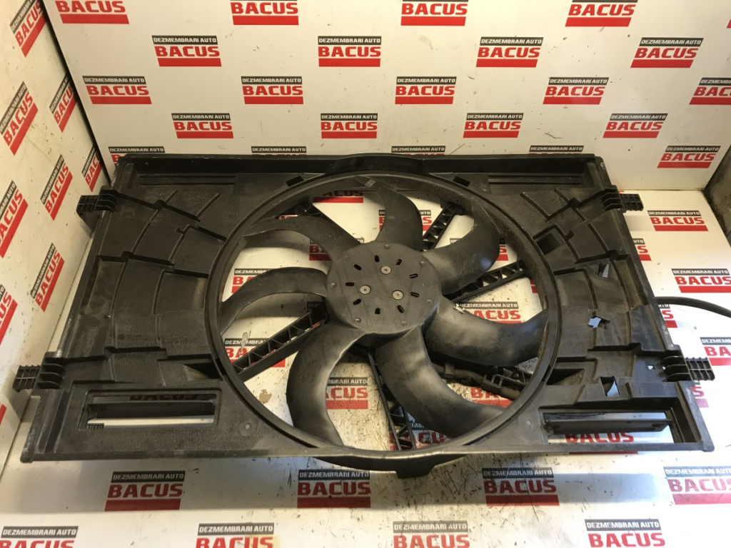 Electroventilator Skoda Octavia 3 / VW Golf 7 / Passat B8 1.6 / 2.0 TDI Cod 5Q0121203DQ