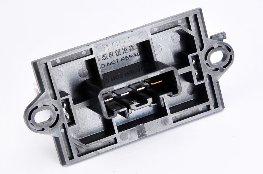 Element de controlaer conditionat NISSAN MICRA III K12 Producator VALEO 509599
