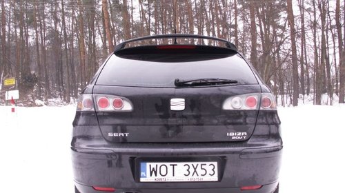 Eleron spoiler hayon luneta Seat Ibiza 2